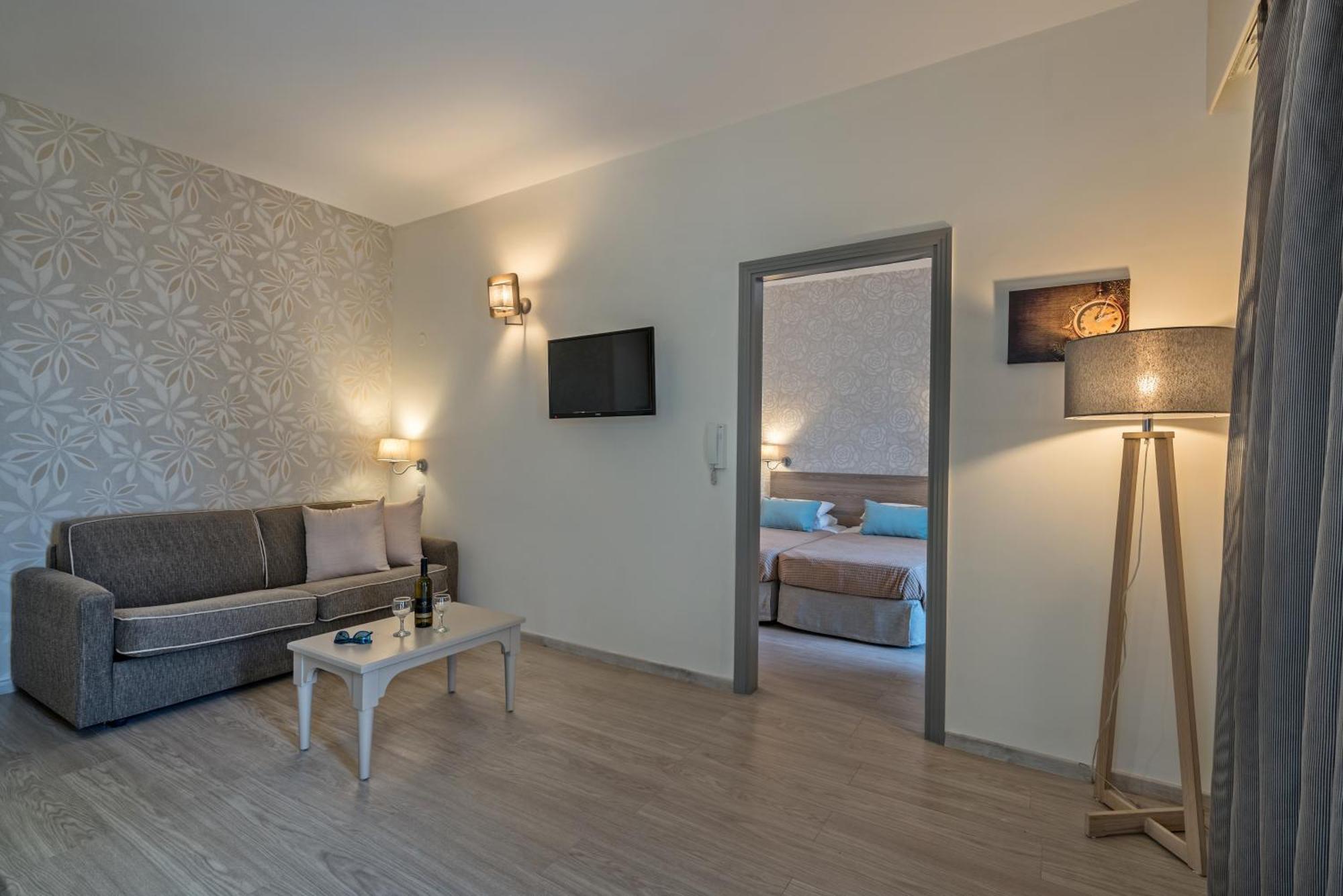 Lefkoniko Beach & Icarus Suite Apts Ретимно Экстерьер фото