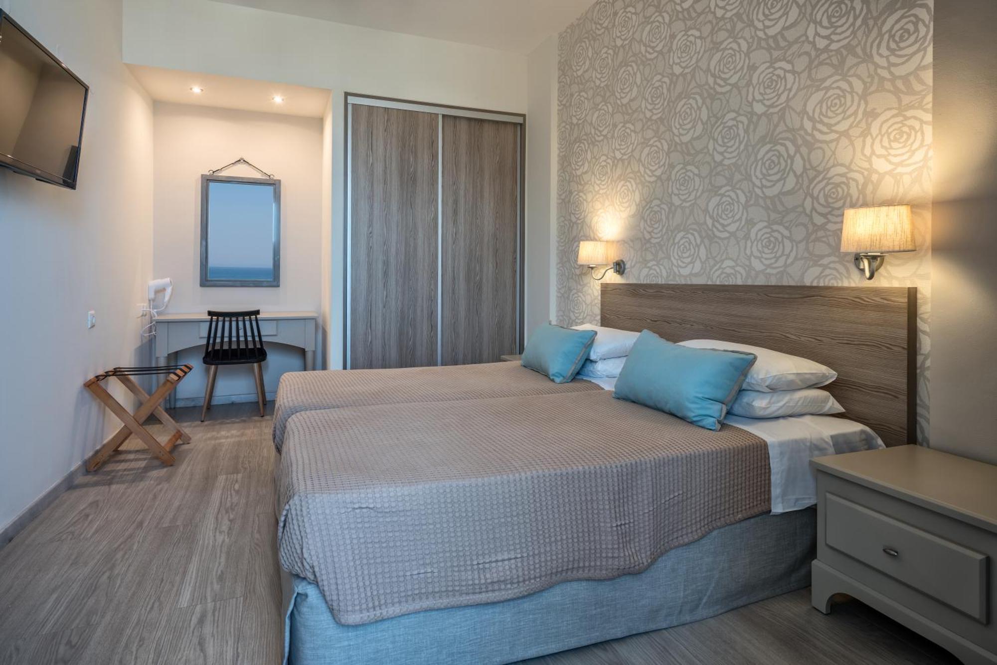 Lefkoniko Beach & Icarus Suite Apts Ретимно Экстерьер фото
