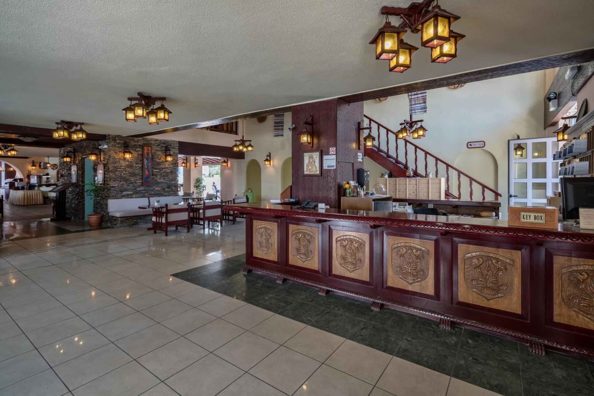 Lefkoniko Beach & Icarus Suite Apts Ретимно Экстерьер фото